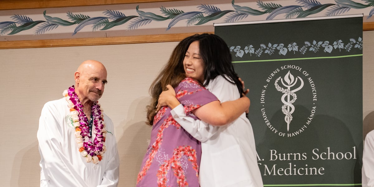 JABSOM honors Class of 2029 with white coat ceremony