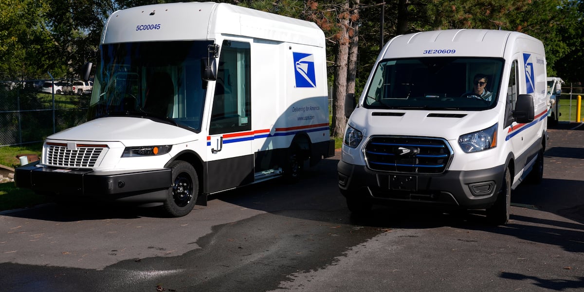 USPS to suspend pension contributions, seeks 4-cent stamp price hike