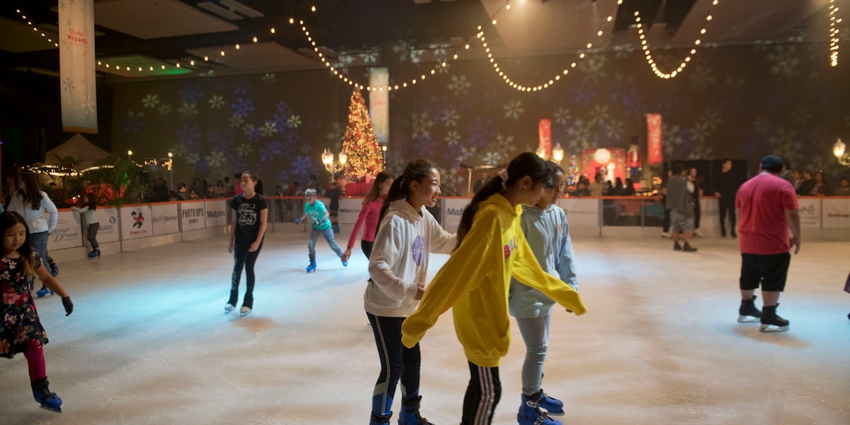 Ice rink opening for the holidays at Hawaii Convention Center Ice rink opening for the holidays at Hawaii Convention Center