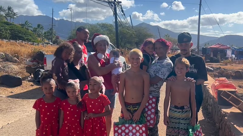 Five-year-old Waianae girl plans Christmas surprise for houseless family.
