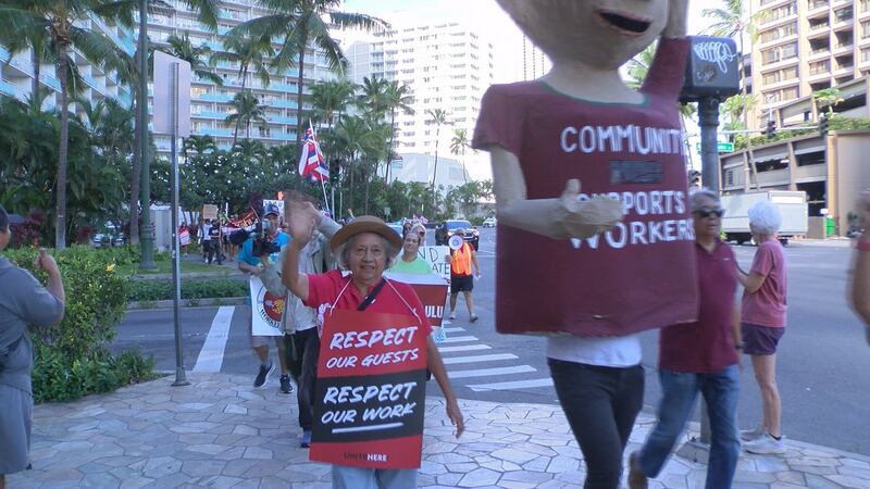 Waikiki hotel workers strike enters 40th day as negotiations continue