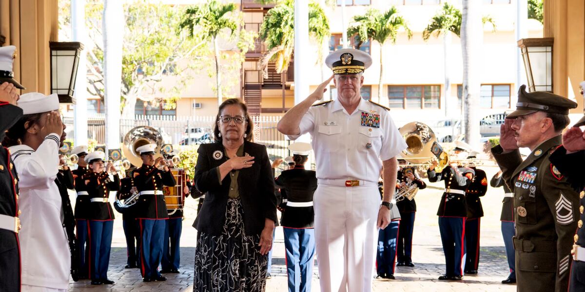 Marshall Islands President meets with U.S. military leaders, honored by East-West Center