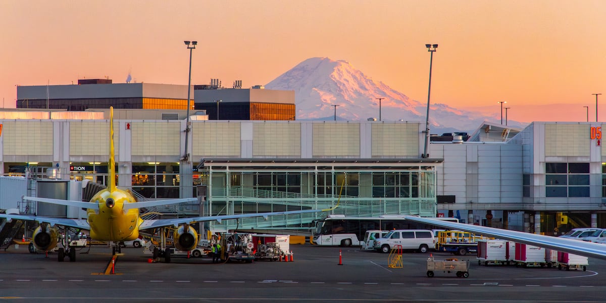 Man accused of sexually assaulting seatmate on flight from Kona