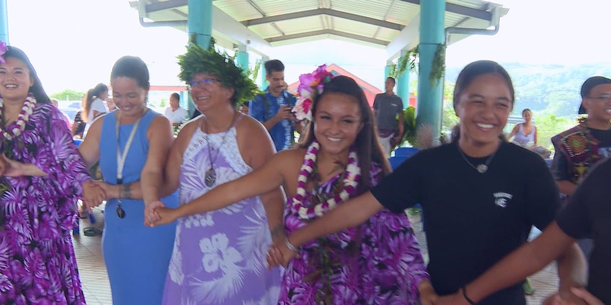Kamehameha students serve as cultural ambassadors during Hokulea voyage in French Polynesia