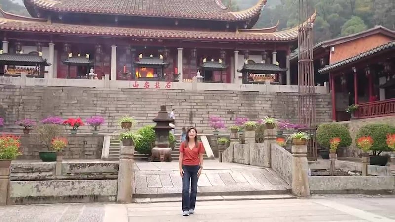 Discovering historic sites in Southern China via modern modes of transport