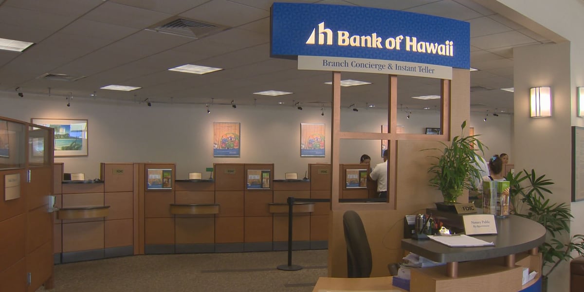 Partial roof collapse closes Bank of Hawaii branch in Kaneohe
