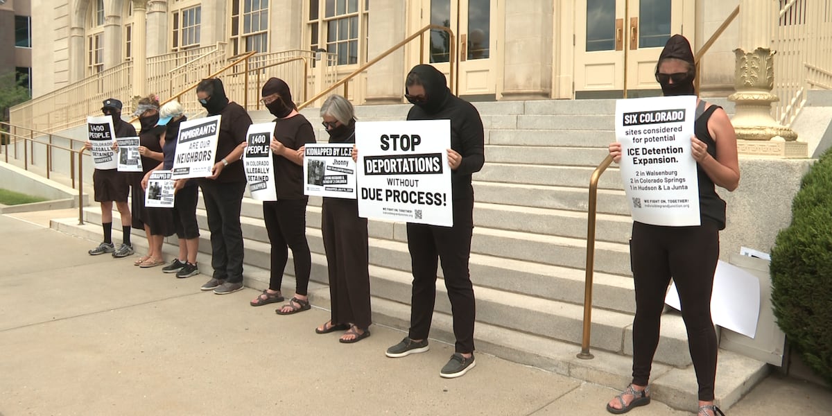 Former ICE detainees call on Philippine government to defend its overseas nationals