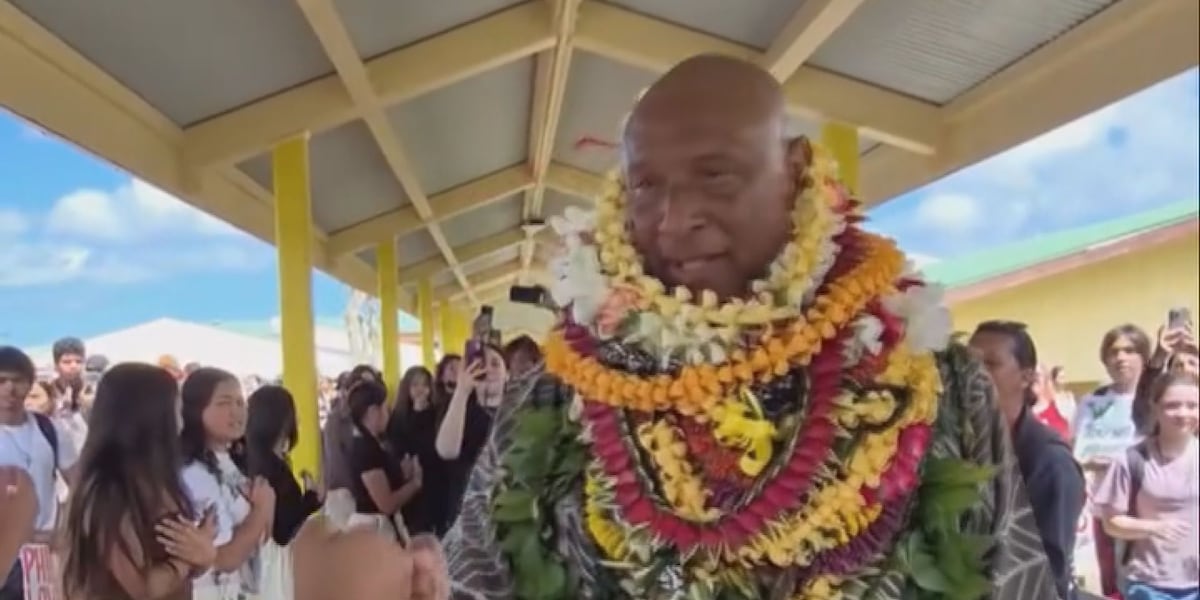 Beloved Hawaii Island teacher, wrestling coach retires after 44 years Beloved Hawaii Island teacher, wrestling coach retires after 44 years
