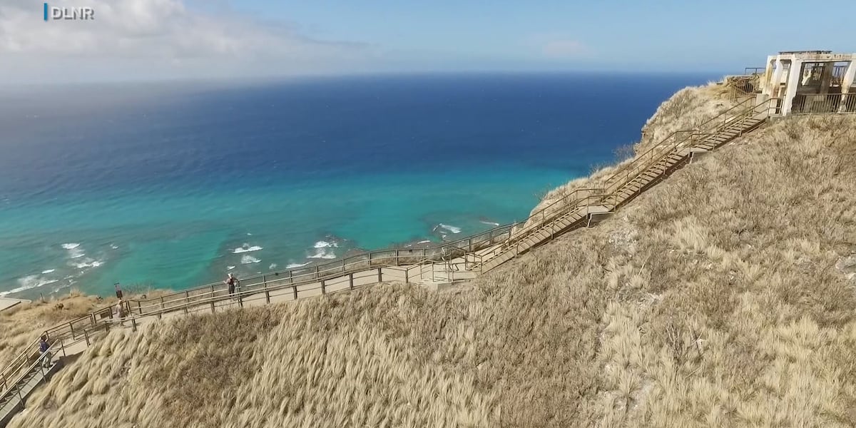 Hiker airlifted off Diamond Head Crater Trail