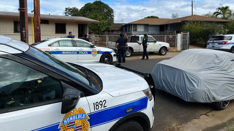 Honolulu police are investigating an apparent double stabbing in Waipahu Saturday morning.