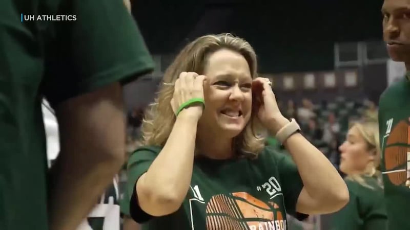 UH Rainbow Wahine basketball coach uses mental health-focused approach to her leadership