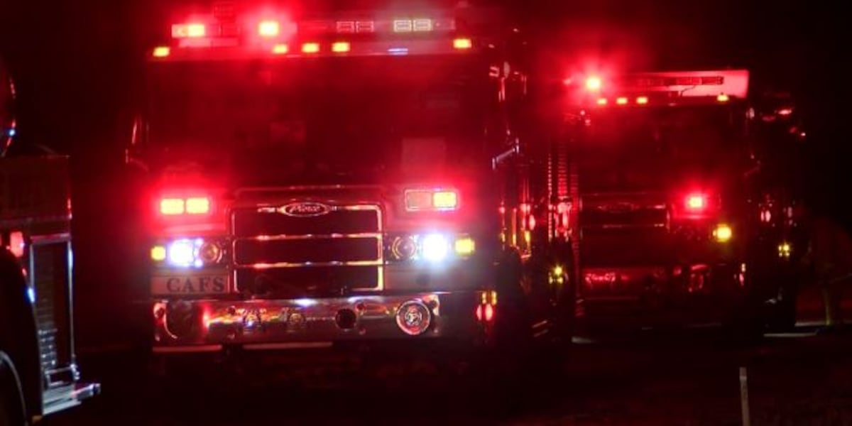 Firefighters extinguish Waipahu home engulfed in flames
