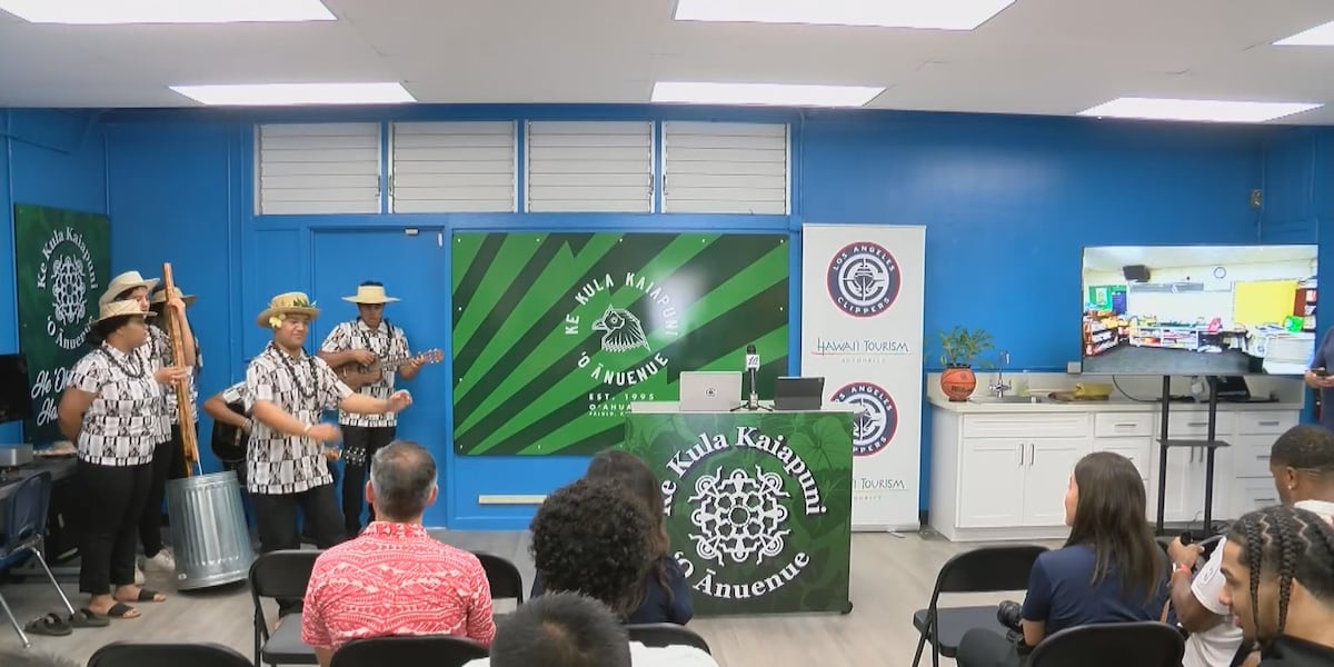 LA Clippers donate technology lab to Anuenue school while on Oahu LA Clippers donate technology lab to Anuenue school while on Oahu