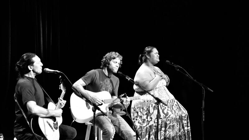 Jack Johnson, Paula Fuga, and John Cruz