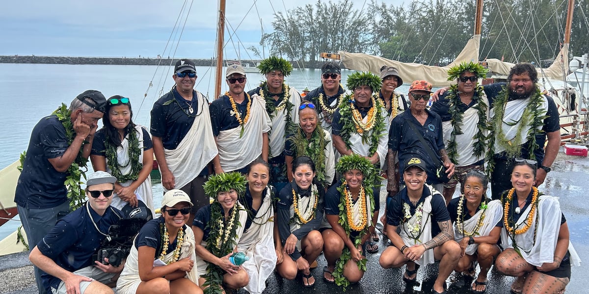 With lei, hugs, and excitement, Hokulea and Hikianalia set sail for Tahiti