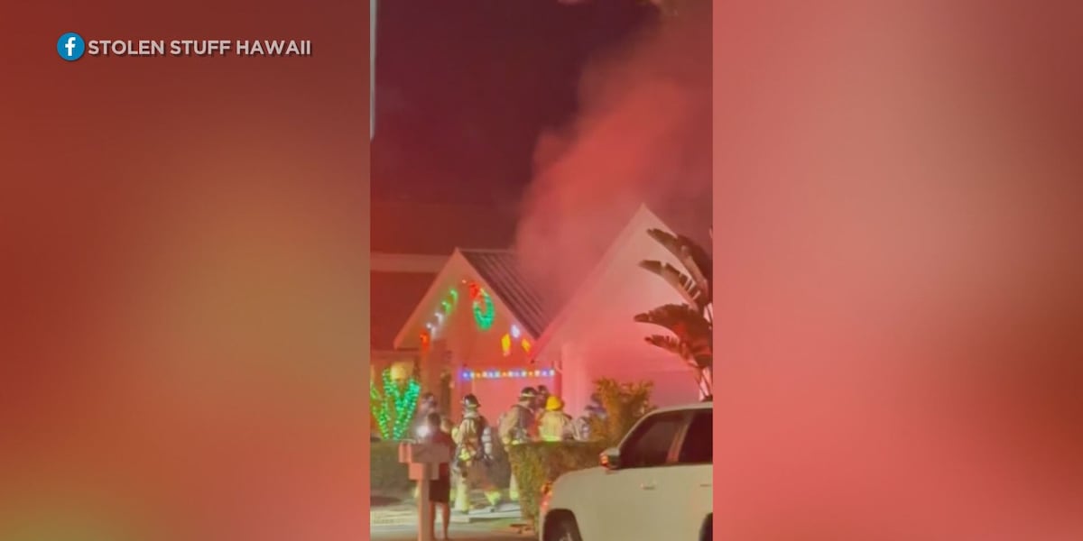 Firefighters extinguish 2-alarm house fire on New Year’s Eve Firefighters extinguish 2-alarm house fire on New Year’s Eve