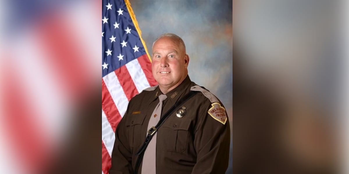 Trooper, 4-year-old among 3 killed after car crashes into oncoming traffic