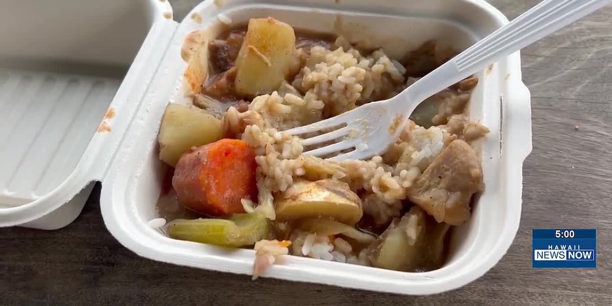 Coverage image for: ‘Show aloha’: Hanalei restaurant gives out free food after Hurricane Lowell