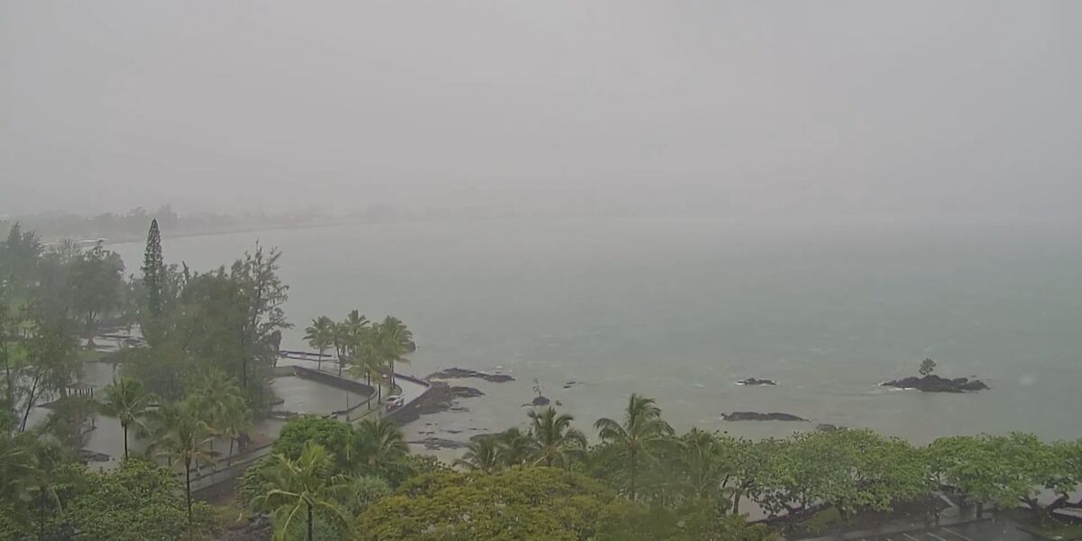 TIME-LAPSE: Heavy rain over Hilo